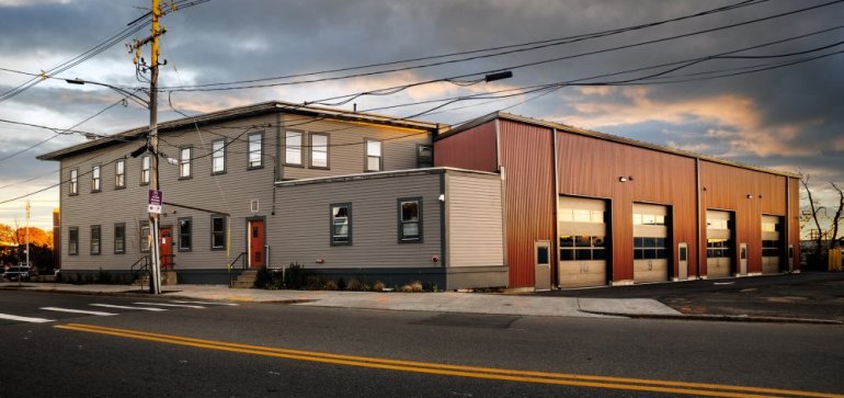 1 Jefferson Ave Contractor Rentals